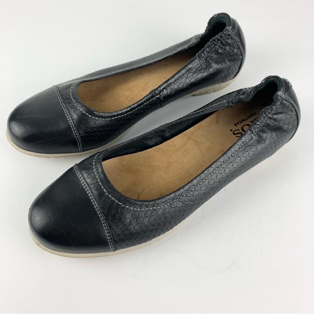 Taos Cleo Black Leather Cap Toe Ballet Flats 41